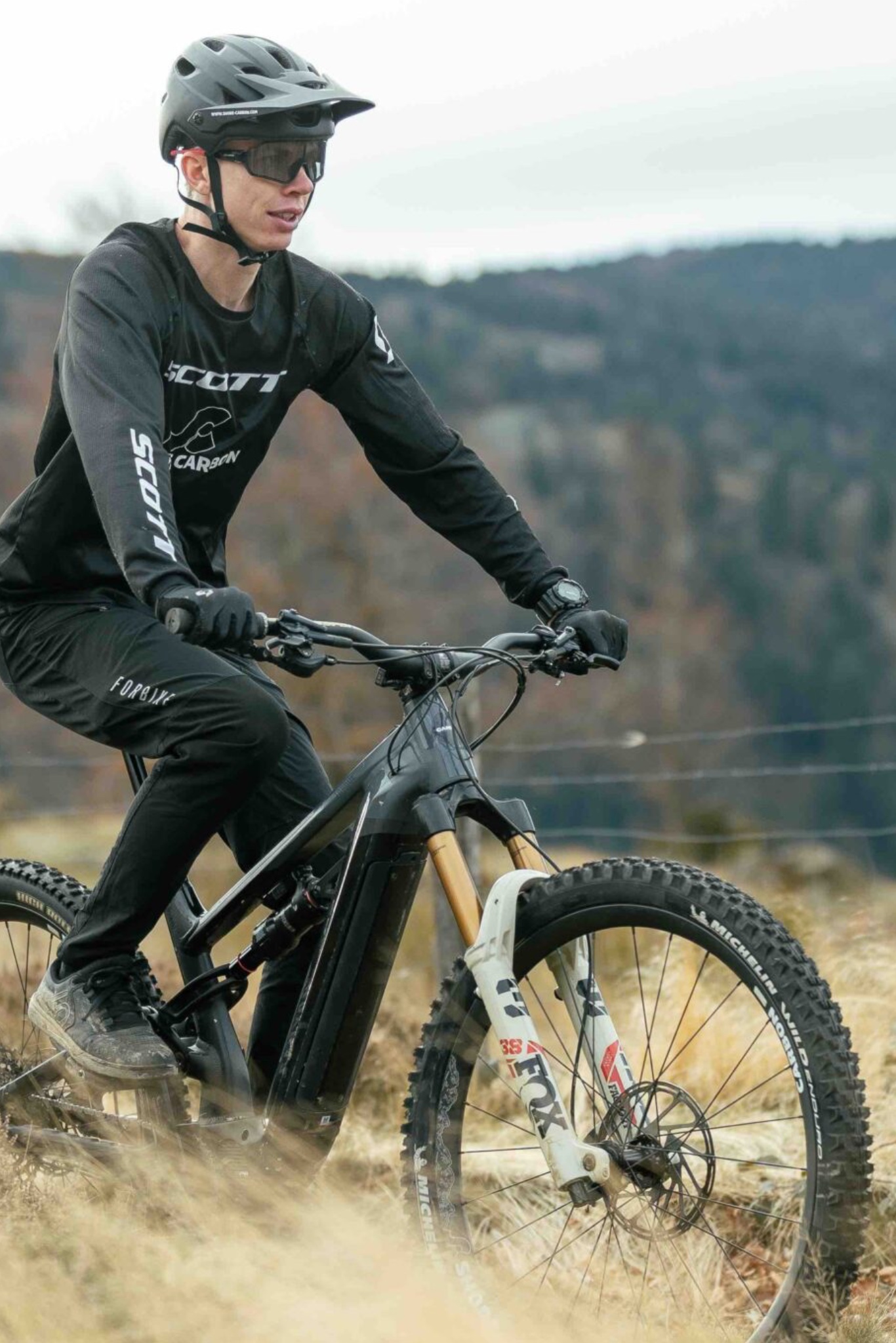 e-mtb-329-potrait